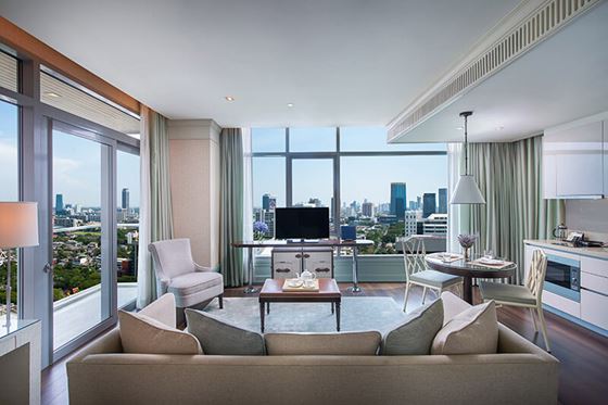 One Bedroom Corner Suite - Oriental Residence Bangkok