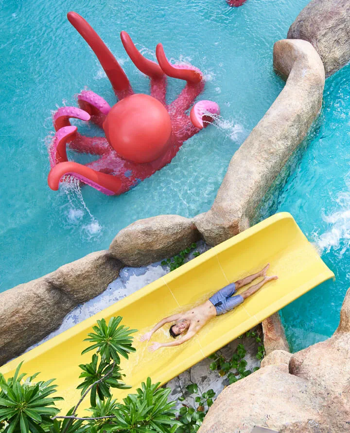 Chill. Play. Connect. Chill. Play. Connect.