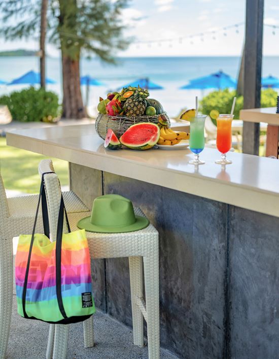 BEACH BAR BEACH BAR