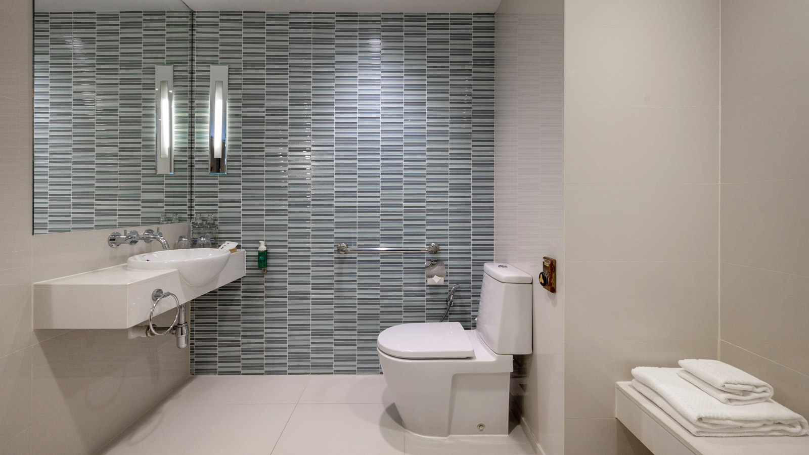Bathroom in Deluxe Corner - OZO Chaweng Samui