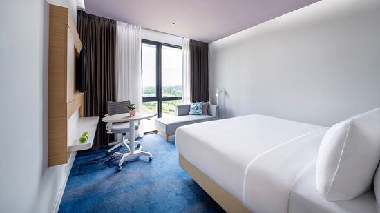 Deluxe Lake View - Kind Bed