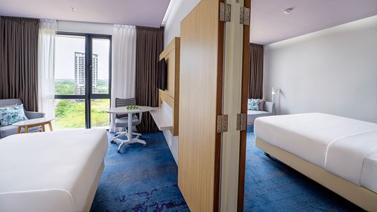 Deluxe Room Connecting Door King​ Bed