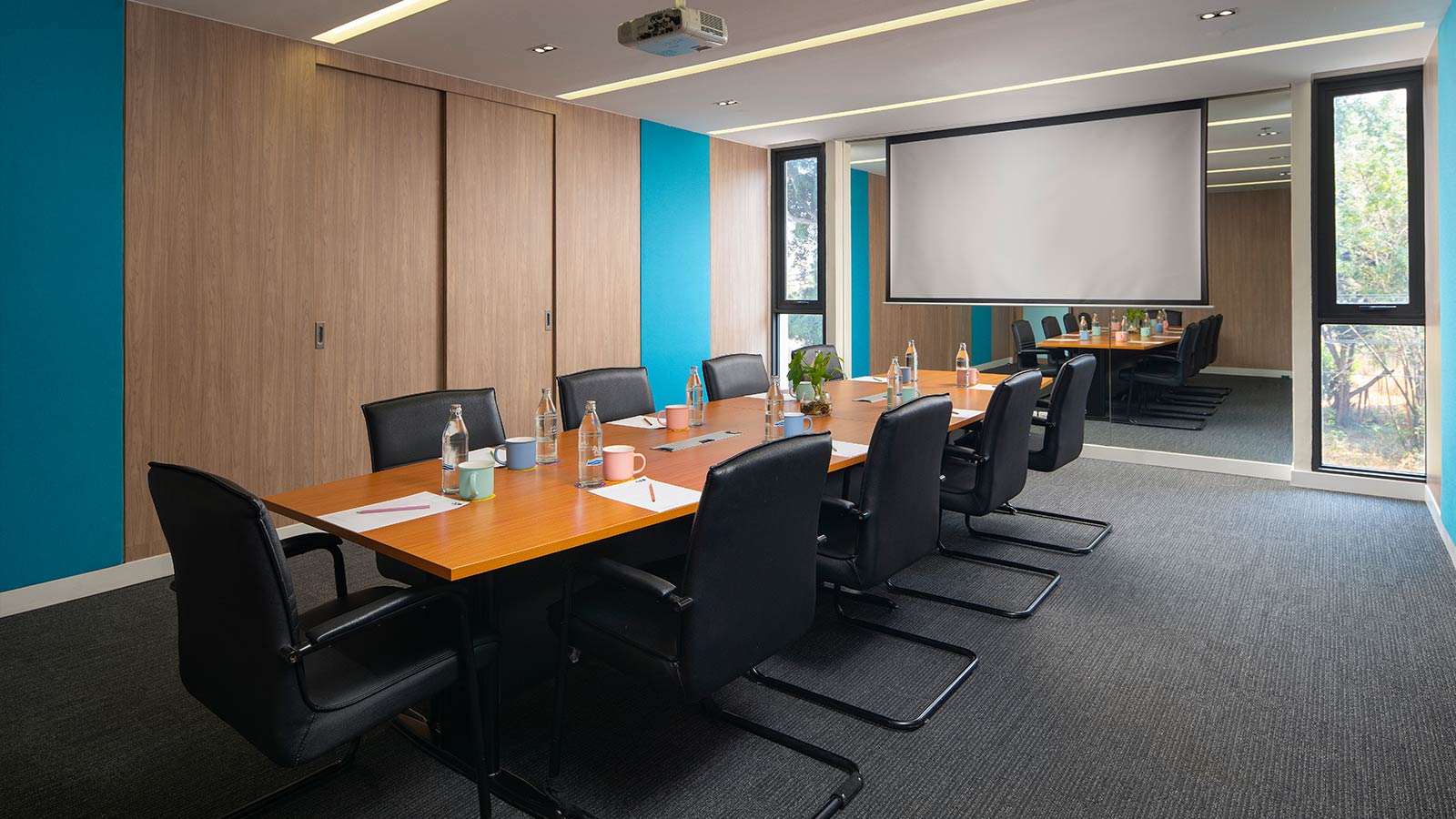 TALK Boardroom - ОЗО Паттайя TALK Boardroom - ОЗО Паттайя