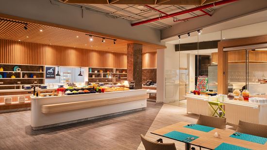 EAT Breakfast Buffet EAT Breakfast Buffet