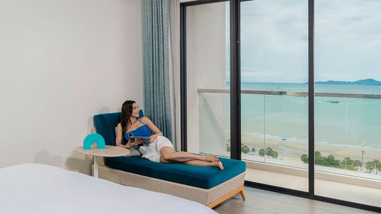 Deluxe Ocean View King