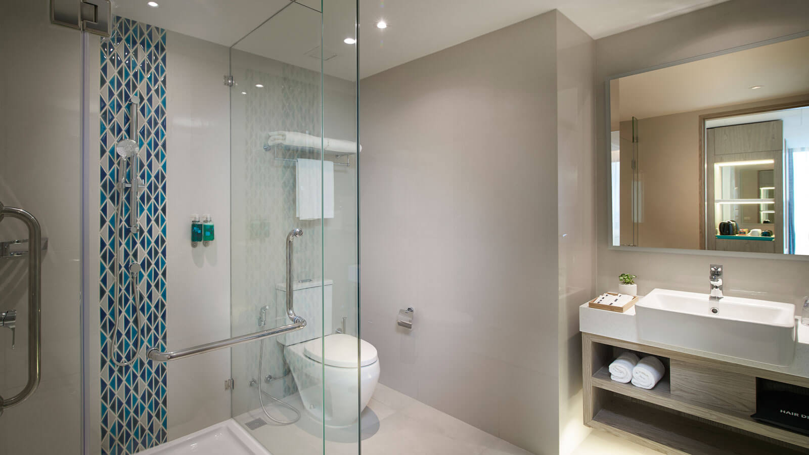 Bathroom in One Bedroom Suite Bathoom - OZO North Pattaya