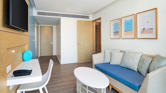 Living Room in One Bedroom Suite - 芭堤雅遨舍度假酒店