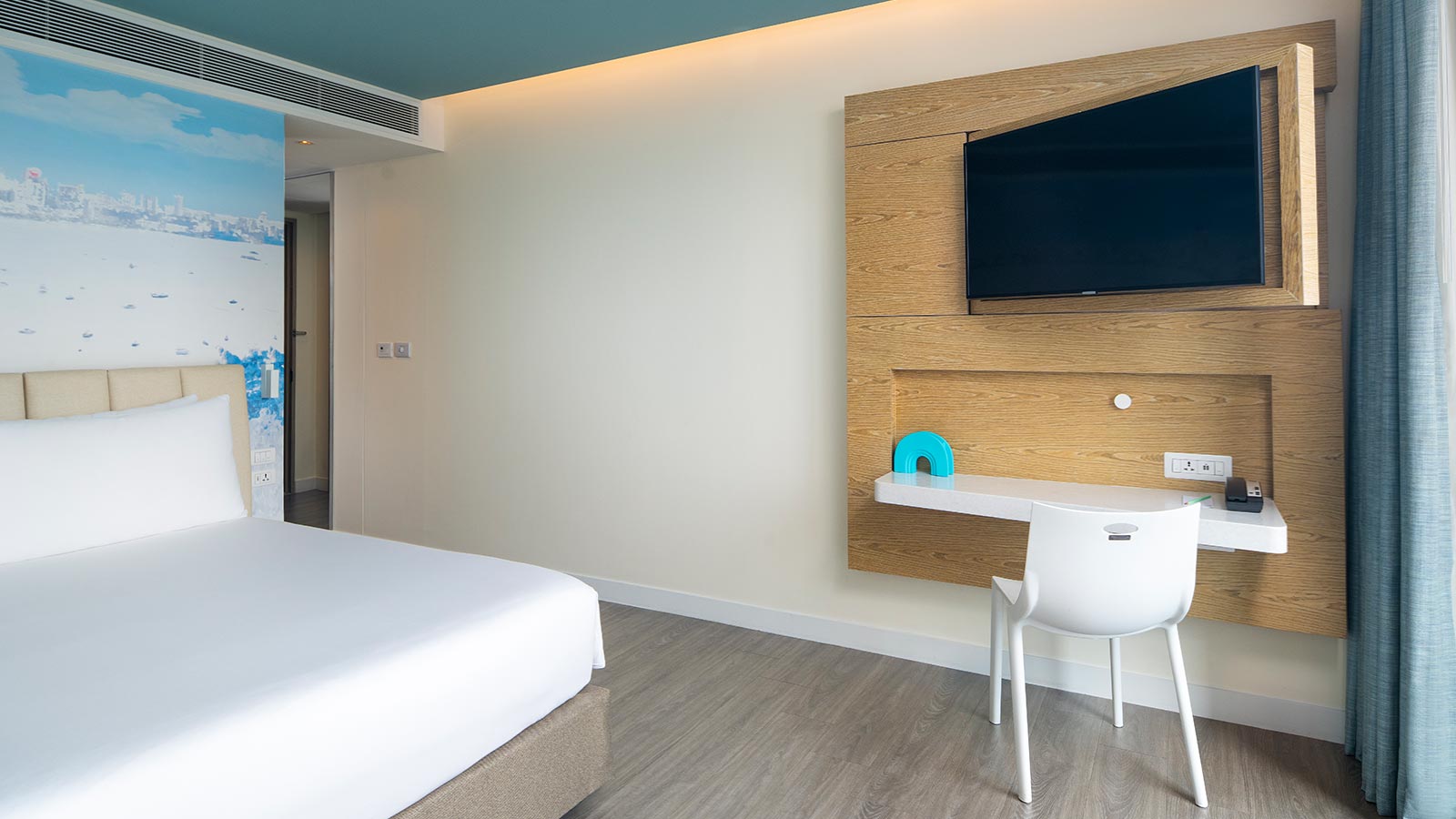Superior King - OZO North Pattaya