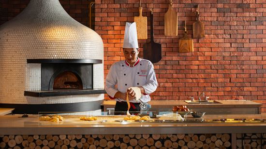 Prego Kata - Chef Making Pasta