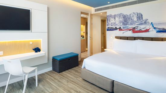 deluxe-family-two-bedroom_king-2