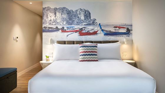 Deluxe Sunset King - OZO Phuket