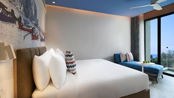 Deluxe Sunset King - OZO Phuket