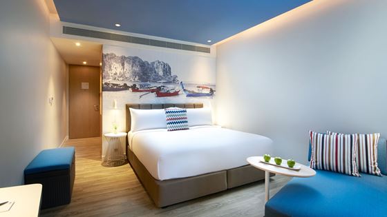 Deluxe Sunset King - OZO Phuket