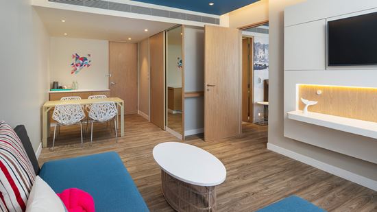 one-bedroom-suite_living-area-2