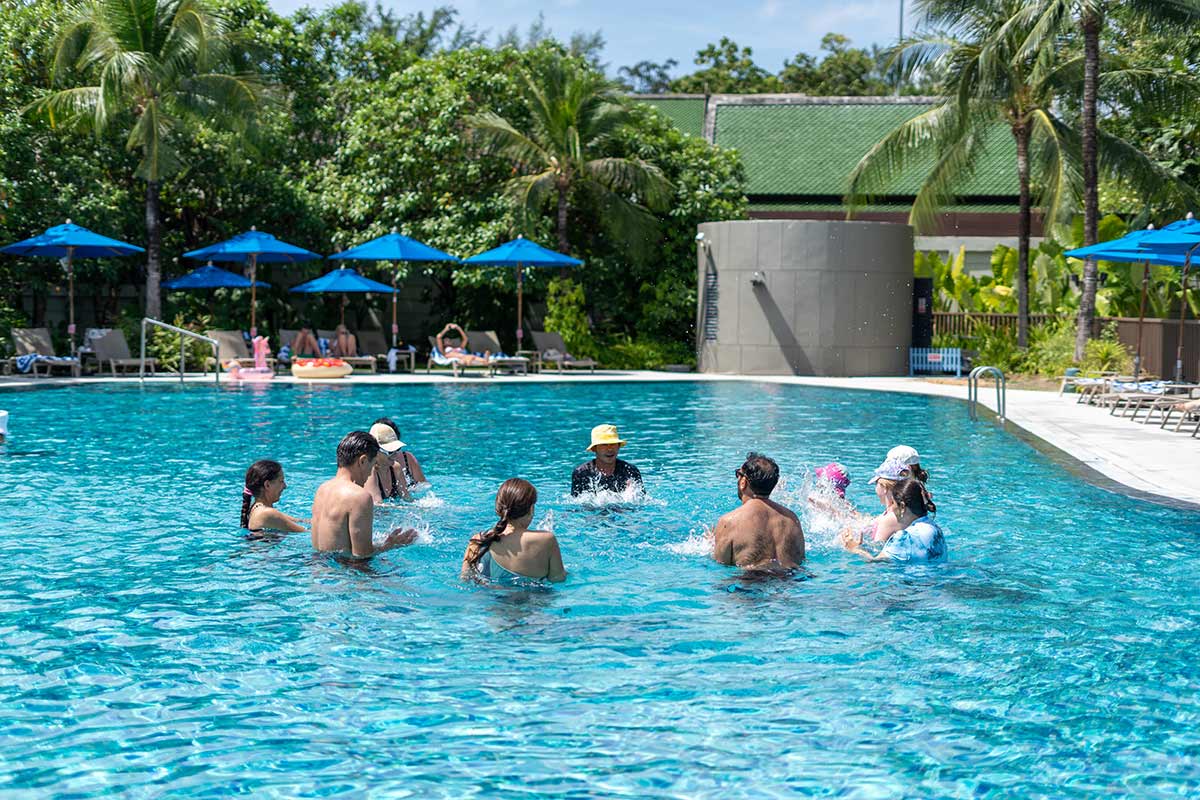 Aqua Aerobic - OZO פוקט (OZO Phuket) Aqua Aerobic - OZO פוקט (OZO Phuket)