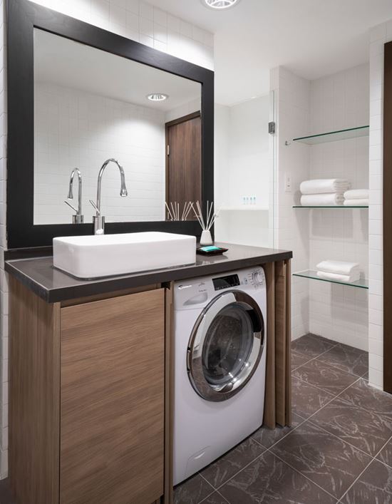 Luxury One Bedroom - Bathroom