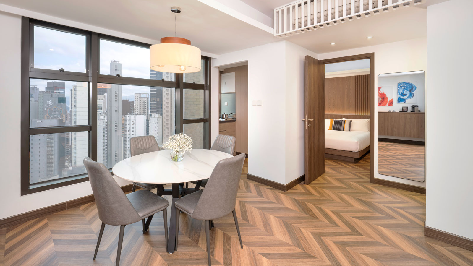 Luxury One Bedroom - Dining Room and Kitchenette - Shama Central Hong Kong