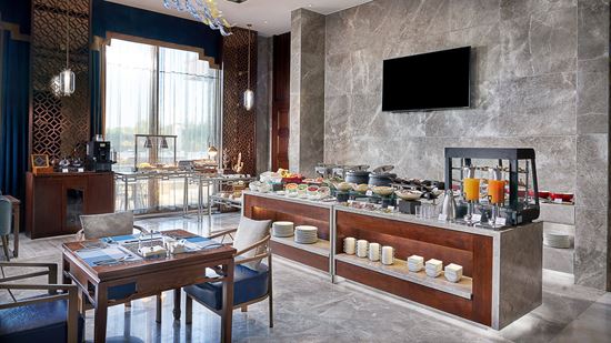 Breakfast Area Breakfast Area