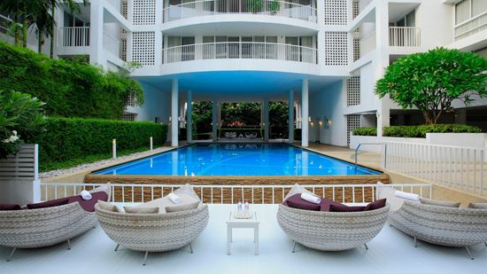 Swimming pool at Shama Ekamai Bangkok Swimming pool at Shama Ekamai Bangkok