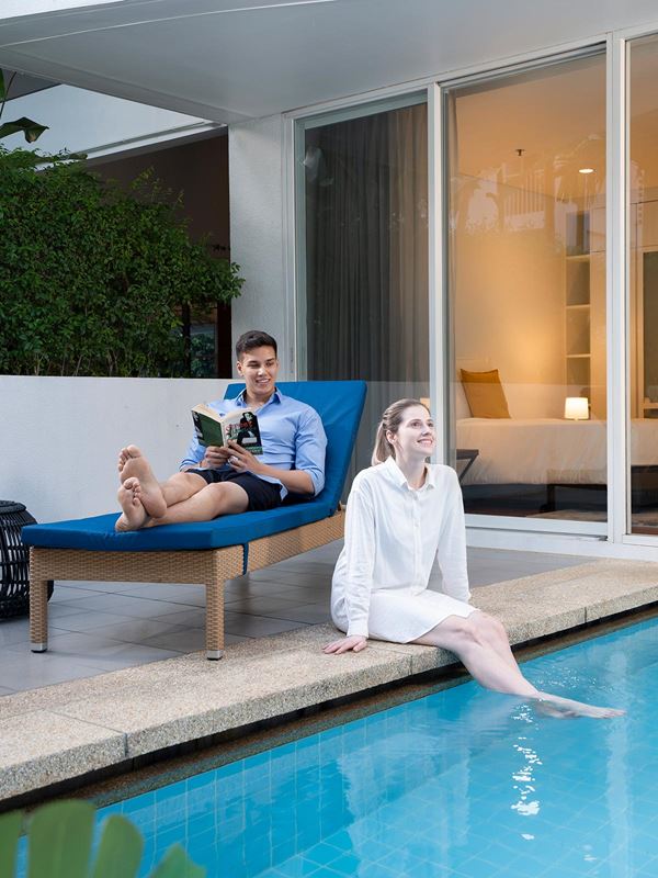 main-full_couple-private-pool_xl