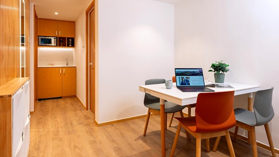 Studio Mountain View - Double Bed Dining Area - Shama Hub Metro South Hong Kong