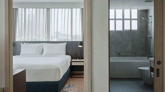 One Bedroom Lakeview - Bedroom