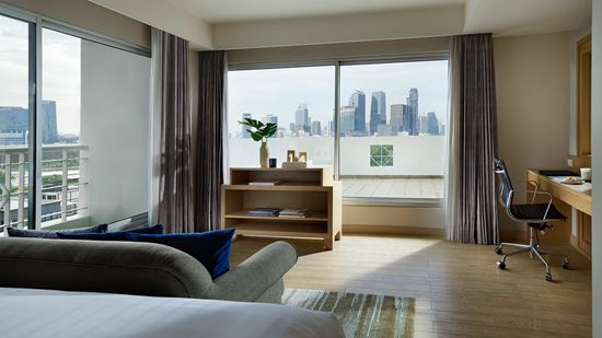 One Bedroom Lakeview - Bedroom