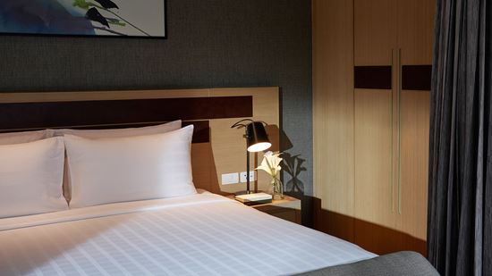 One Bedroom Lakeview - Bedroom