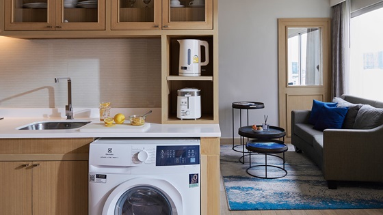 One Bedroom Lakeview - Kitchen and Living Area - Shama Lakeview Asoke Bangkok