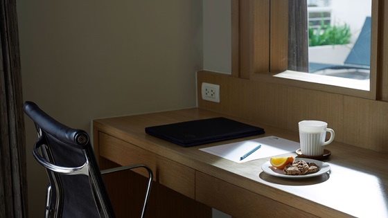 One Bedroom Lakeview - Working Corner - Shama Lakeview Asoke Bangkok