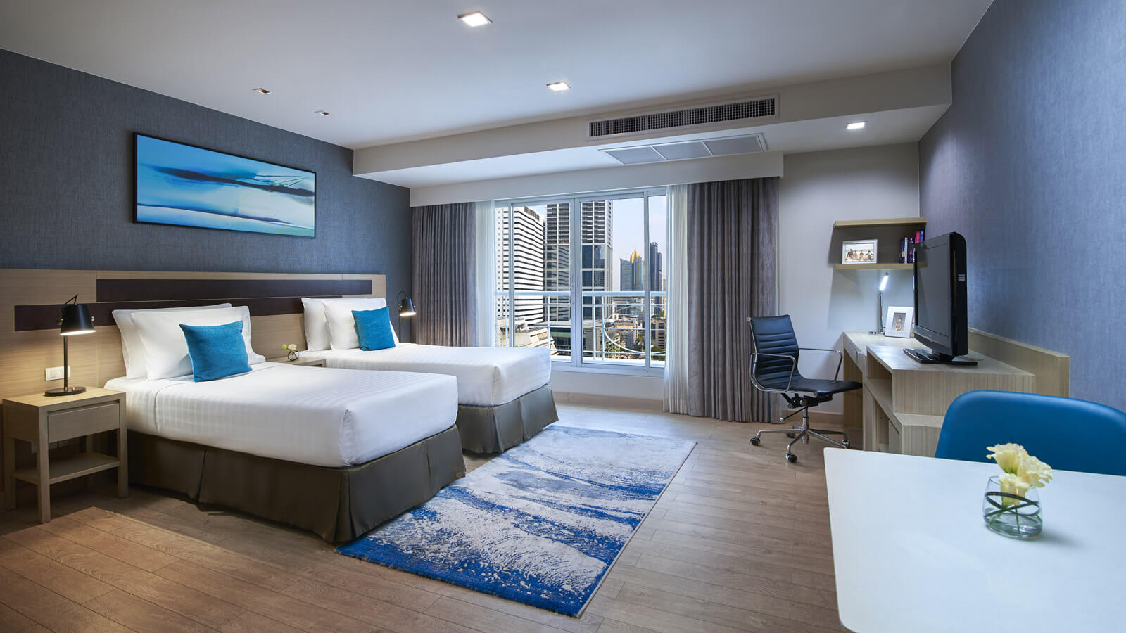 Studio Deluxe Serviced Apartments for Extended Stay in Asoke CBD Shama Lakeview Asoke Bangkok