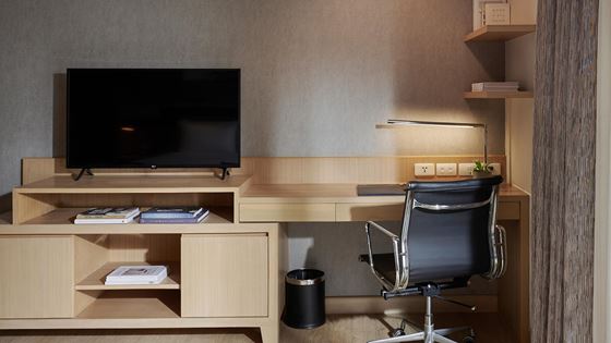 Studio Deluxe - Working Corner - Shama Lakeview Asoke Bangkok