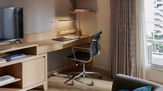 Studio Deluxe - Working Corner - 샤마 레이크뷰 아속 방콕