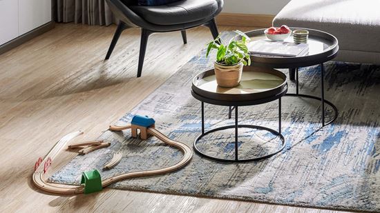 Three Bedroom Lakeview - Living Area