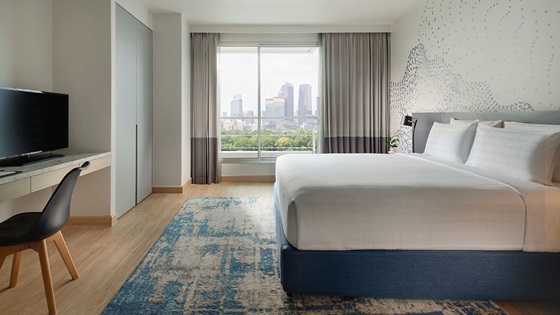Three Bedroom Lakeview - Master Bedroom - 샤마 레이크뷰 아속 방콕