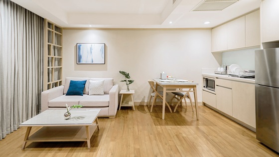 Junior Suite Dining area - Shama Petchburi 47 Bangkok