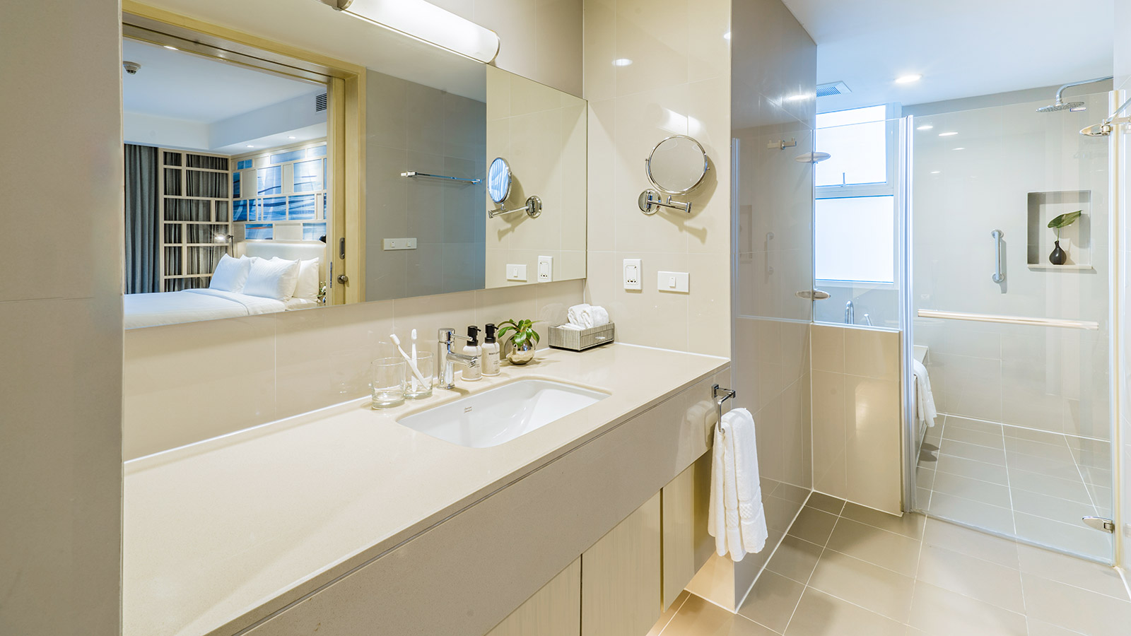 One Bedroom Corner Suite - Shama Petchburi 47 Bangkok