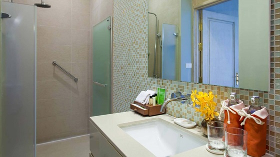 Three Bedroom Suite Bathroom -  Shama Petchburi 47 Bangkok - ชามา เพชรบุรี 47 กรุงเทพฯ
