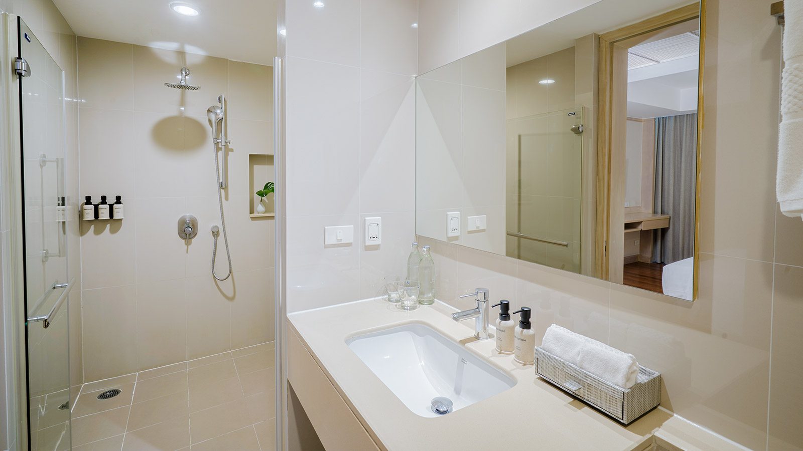Two Bedroom Suite - Shama Petchburi 47 Bangkok