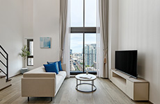 Grand Deluxe One Bedroom Loft - Corner