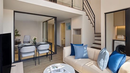 Grand Deluxe One Bedroom Loft Plus - Open-Plan Living and Dining Space