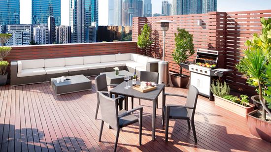 Shama Chill: rooftop garden with barbecue area Shama Chill: rooftop garden with barbecue area