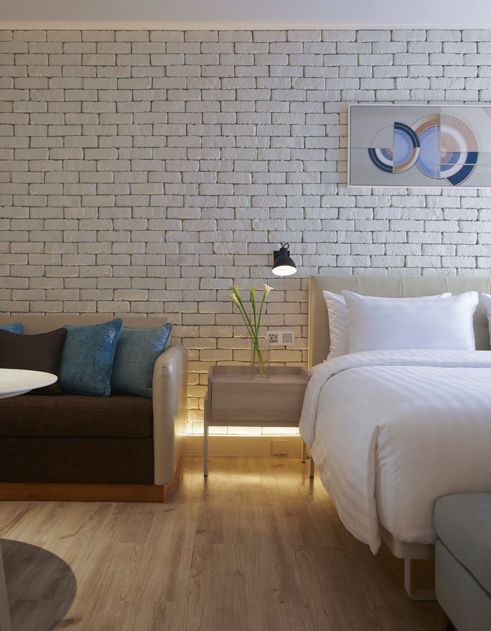 King bed in Junior Suite - Shama Yen-Akat Bangkok - 曼谷耶納卡莎瑪服務式公寓