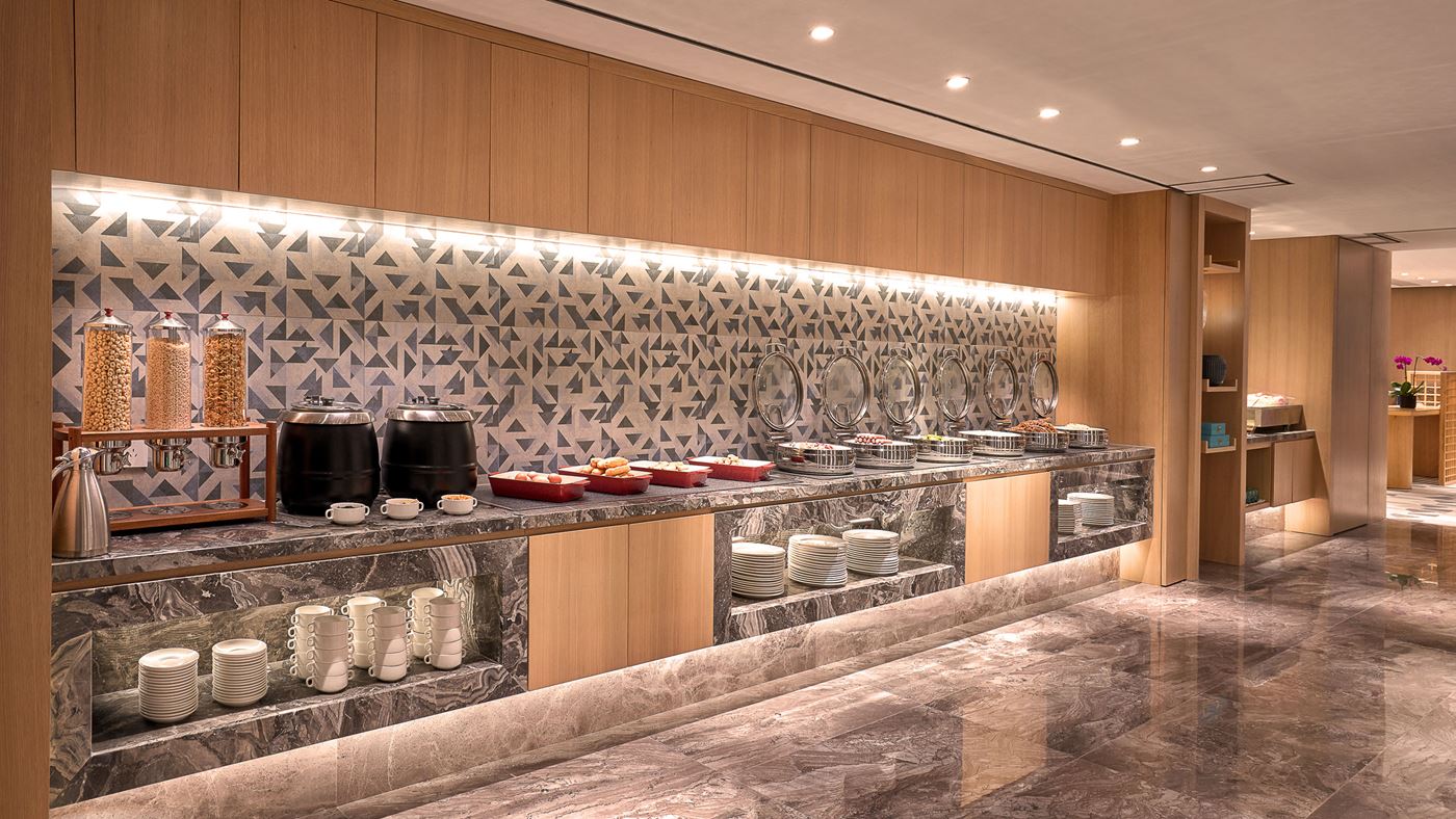 Relaxing Dining Retreat